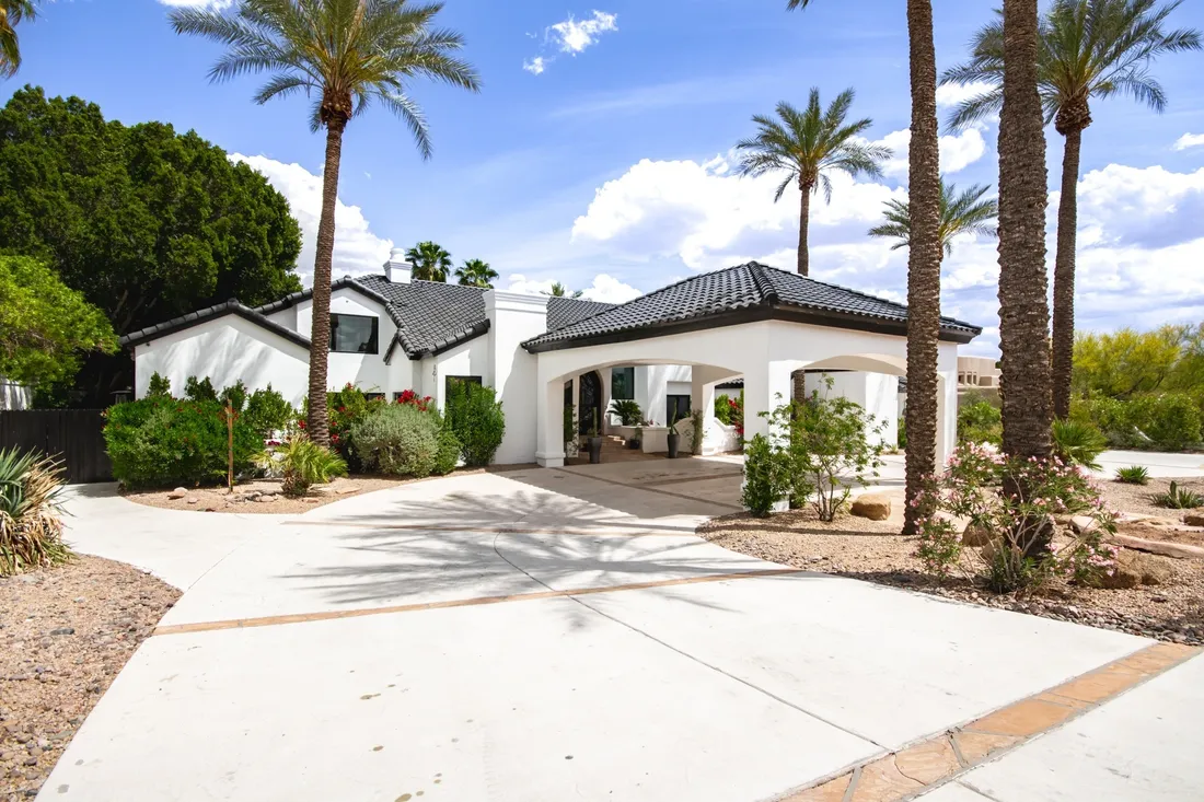 $2,299,000 11827 S Montezuma Ct