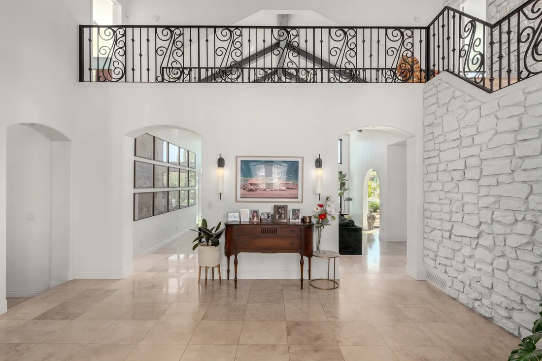 $2,299,000 11827 S Montezuma Ct