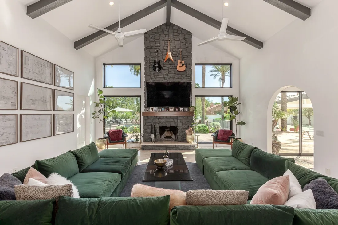 $2,299,000 11827 S Montezuma Ct
