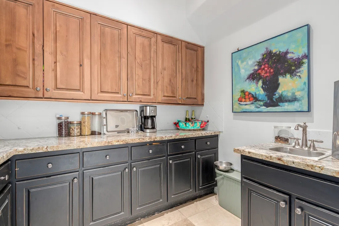 $2,299,000 11827 S Montezuma Ct