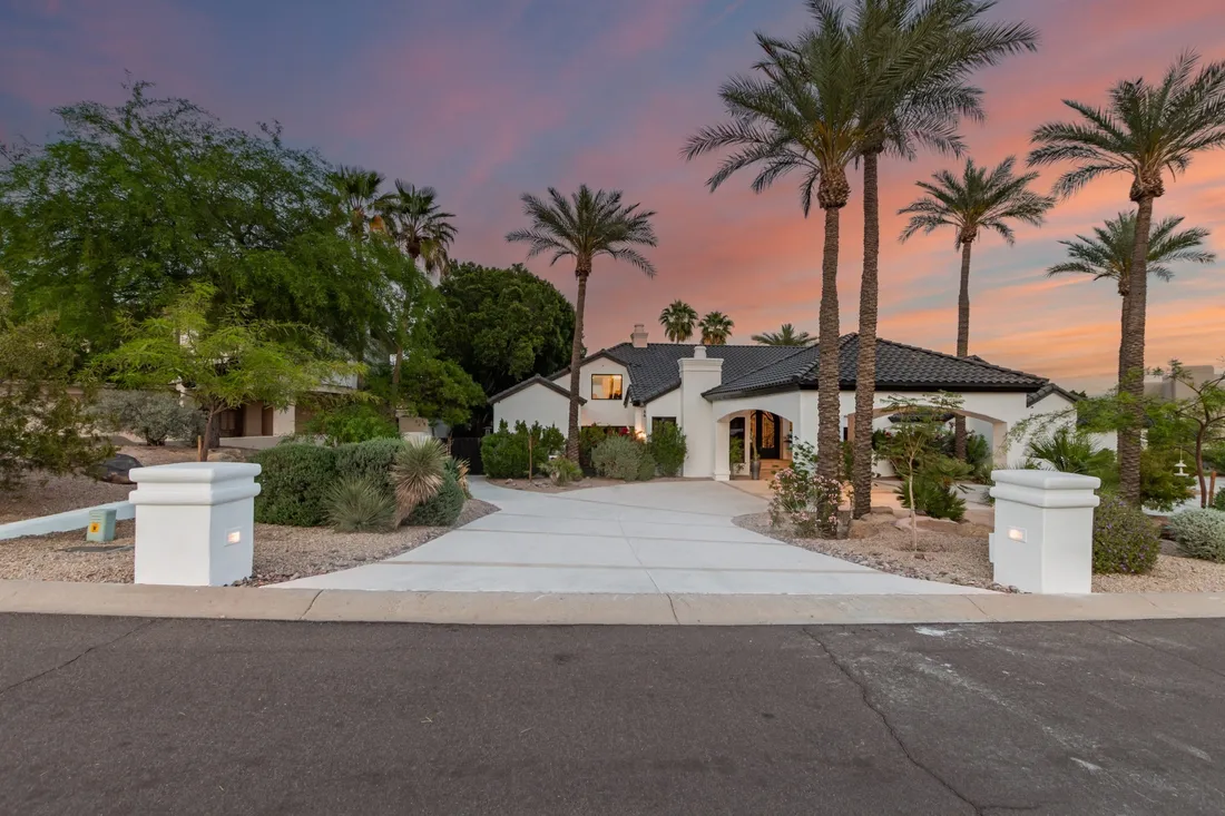 $2,299,000 11827 S Montezuma Ct