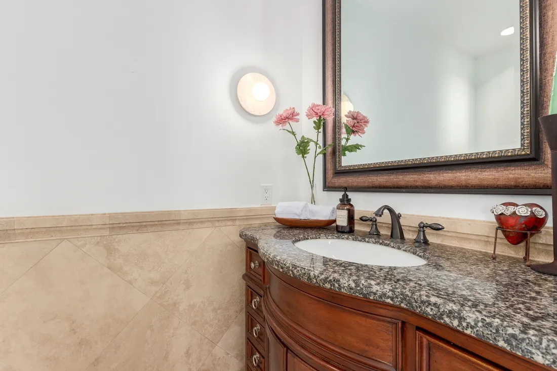$2,299,000 11827 S Montezuma Ct