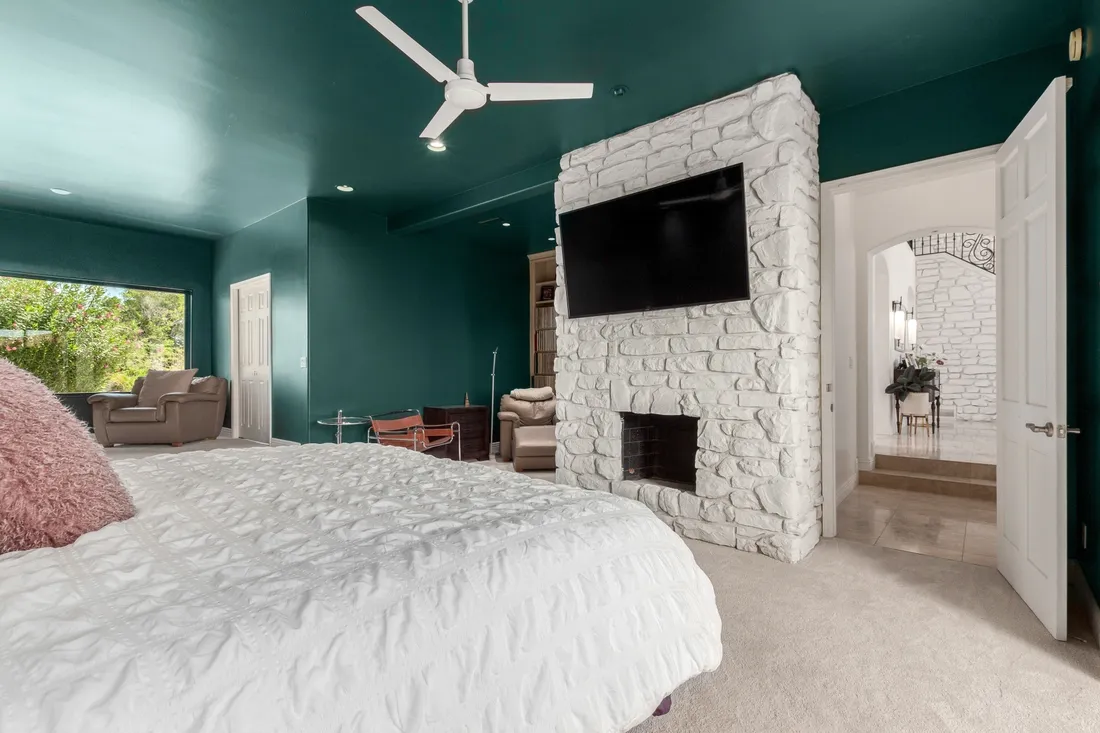 $2,299,000 11827 S Montezuma Ct