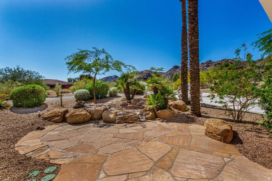 $2,299,000 11827 S Montezuma Ct