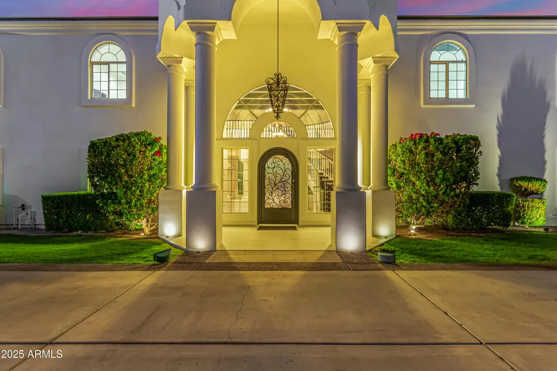 $3,500,000 Residential Mesa