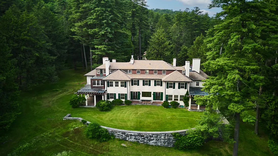 $4,995,000 Lenox Legacy: Natural Beauty, Architectural Significance, Enduring Charm.