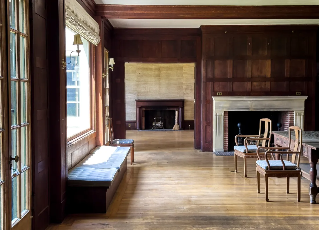 $4,995,000 Lenox Legacy: Natural Beauty, Architectural Significance, Enduring Charm.
