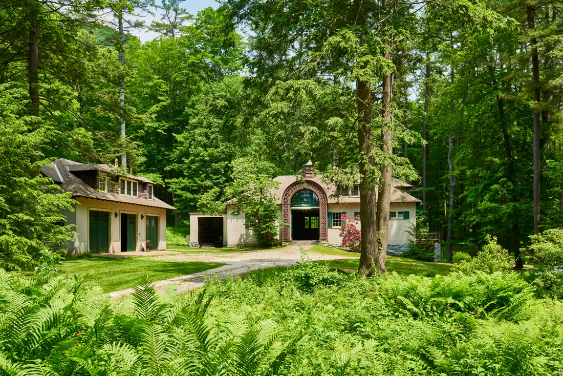 $4,995,000 Lenox Legacy: Natural Beauty, Architectural Significance, Enduring Charm.